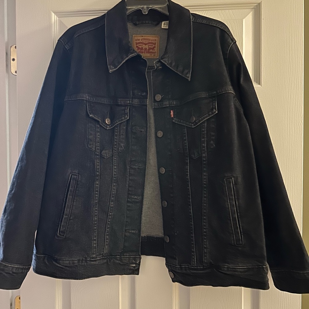 WOMENS Levi Jacket